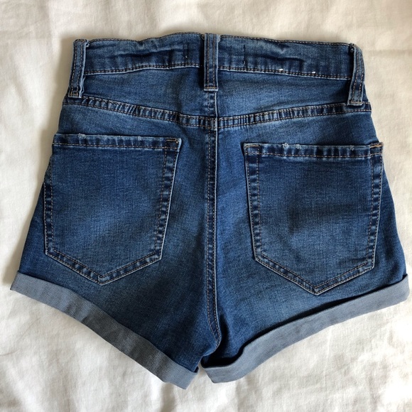 Ultra high rise denim shorts size 00 from garage - Picture 3 of 3